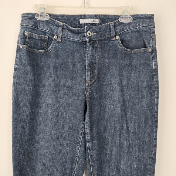 Chico's Platinum Dark Wash High Rise Bootcut Jeans Size 2 (US 12) Casual Denim - Picture 3 of 12